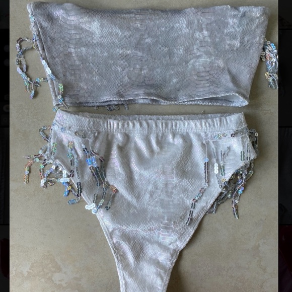 Tasteful Girl 2 Piece Set - Picture 2 of 4